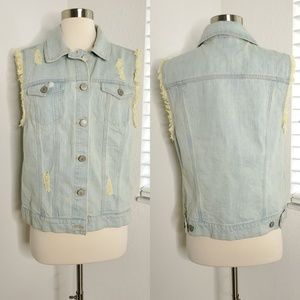 UO|BDG Light Blue Distressed Denim Vest L.